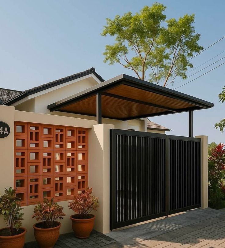 Rahasia Rumah Mewah? Lihat Pagarnya!
