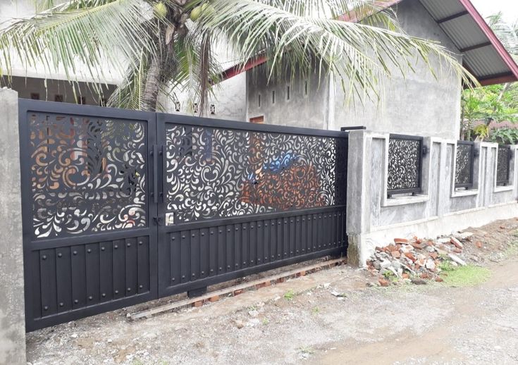 Rahasia Tampilan Rumah Menarik? Ada di Pagarnya!